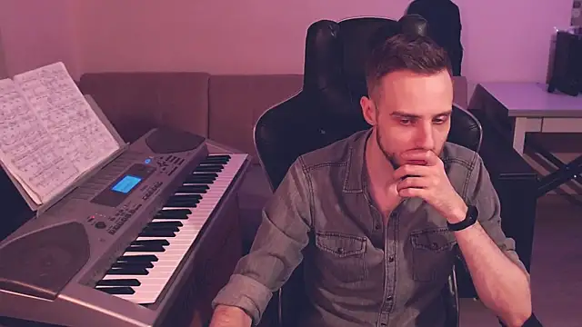 Snapshot of Sweetparker chatting on 12/14/24, 08:13 Sweetparker online show from 12/14/24, 08:13