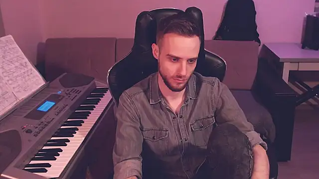 Snapshot of Sweetparker chatting on 12/16/24, 04:45 Sweetparker online show from 12/16/24, 04:45