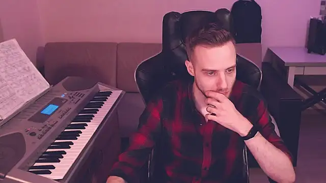 Snapshot of Sweetparker chatting on 12/18/24, 09:14 Sweetparker online show from 12/18/24, 09:14