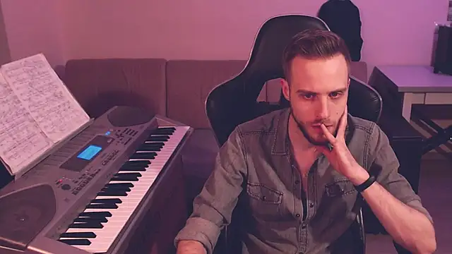 Snapshot of Sweetparker chatting on 12/21/24, 06:02 Sweetparker online show from 12/21/24, 06:02