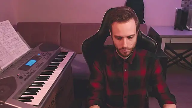 Snapshot of Sweetparker chatting on 02/24/25, 01:24 Sweetparker online show from 02/24/25, 01:24