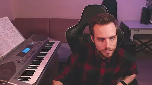 Snapshot of Sweetparker chatting on 02/25/25, 04:24 Sweetparker online show from 02/25/25, 04:24