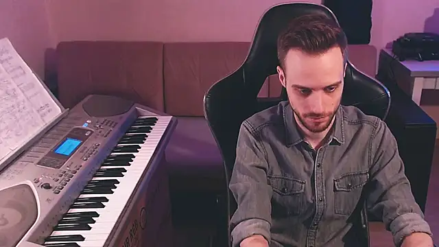 Snapshot of Sweetparker chatting on 10/22/25, 07:24 Sweetparker online show from 10/22/25, 07:24