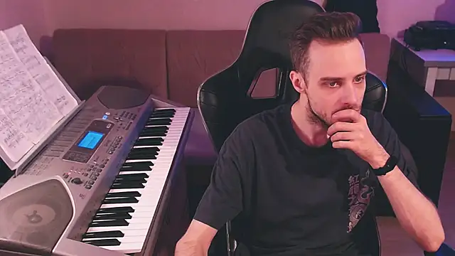 Snapshot of Sweetparker chatting on 10/27/25, 05:17 Sweetparker online show from 10/27/25, 05:17