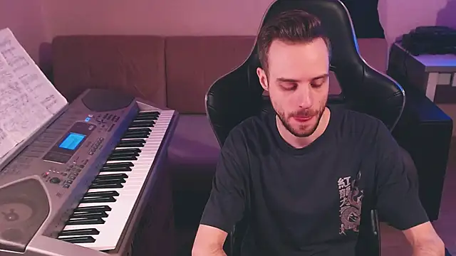 Snapshot of Sweetparker chatting on 10/30/25, 04:08 Sweetparker online show from 10/30/25, 04:08