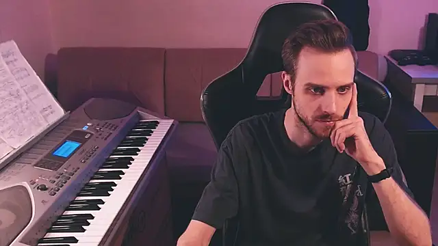 Snapshot of Sweetparker chatting on 11/28/25, 01:47 Sweetparker online show from 11/28/25, 01:47