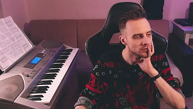 Snapshot of Sweetparker chatting on 12/14/25, 02:44 Sweetparker online show from 12/14/25, 02:44