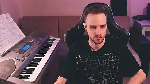 Snapshot of Sweetparker chatting on 12/18/25, 11:33 Sweetparker online show from 12/18/25, 11:33