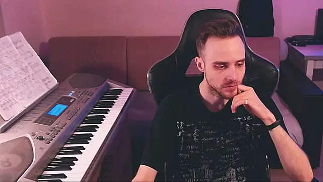 Snapshot of Sweetparker chatting on 12/19/25, 02:35 Sweetparker online show from 12/19/25, 02:35