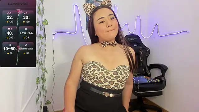 ReyleDoll online show from 10/24/25, 11:34