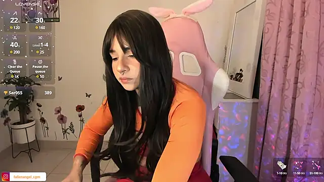 Snapshot of Fallengangel chatting on 02/06/25, 02:22 Fallengangel online show from 02/06/25, 02:22