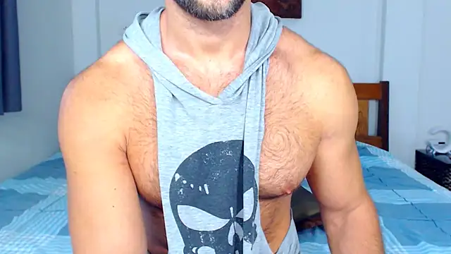 Snapshot of RONNIE_X chatting on 10/13/25, 08:03 RONNIE X online show from 10/13/25, 08:03