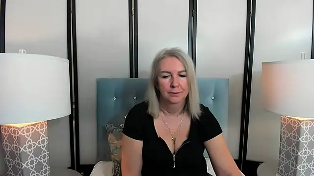 Snapshot of EricaTop chatting on 12/08/24, 05:50 EricaTop online show from 12/08/24, 05:50