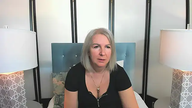 Snapshot of EricaTop chatting on 12/15/24, 08:30 EricaTop online show from 12/15/24, 08:30