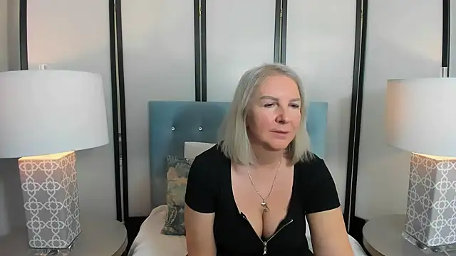 Snapshot of EricaTop chatting on 01/09/25, 07:50 EricaTop online show from 01/09/25, 07:50