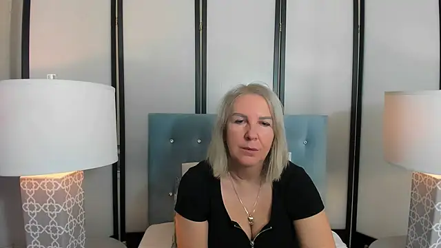 Snapshot of EricaTop chatting on 01/12/25, 06:17 EricaTop online show from 01/12/25, 06:17