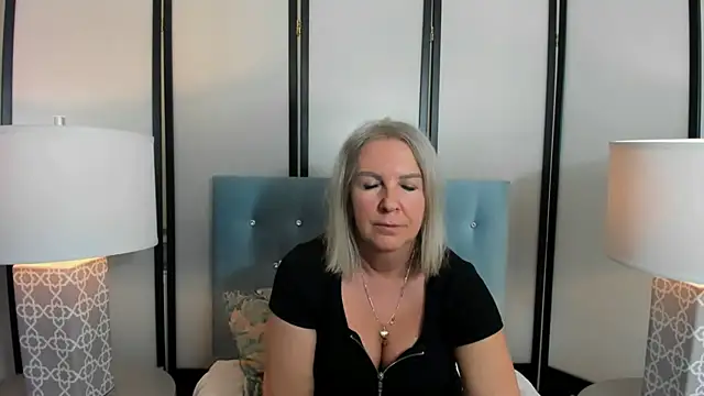 Snapshot of EricaTop chatting on 01/29/25, 04:41 EricaTop online show from 01/29/25, 04:41