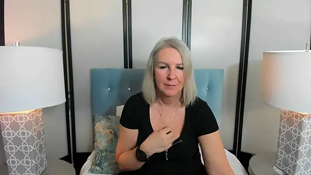 Snapshot of EricaTop chatting on 02/01/25, 06:10 EricaTop online show from 02/01/25, 06:10