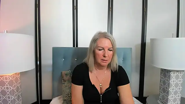 Snapshot of EricaTop chatting on 02/02/25, 09:08 EricaTop online show from 02/02/25, 09:08