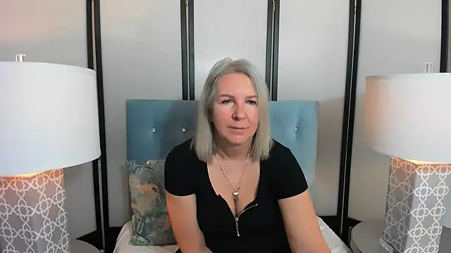 Snapshot of EricaTop chatting on 02/23/25, 05:45 EricaTop online show from 02/23/25, 05:45