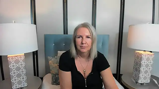 Snapshot of EricaTop chatting on 02/24/25, 04:58 EricaTop online show from 02/24/25, 04:58