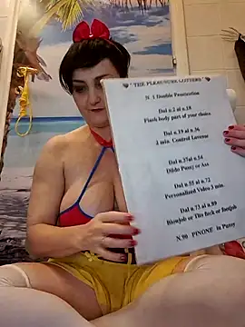 lucillabollente online show from 10/31/25, 05:58