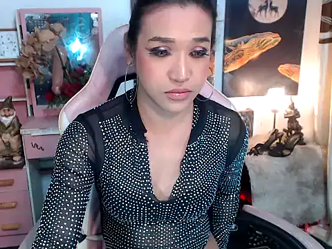 AsianMariaTs online show from 11/25/25, 05:02