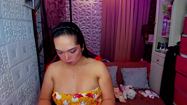 Snapshot of tssexylover chatting on 12/05/25, 04:47 tssexylover online show from 12/05/25, 04:47