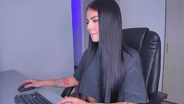 Lisegg  online show from 03/10/25, 08:56