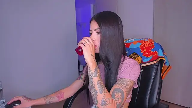 Lisegg  online show from 10/03/25, 01:08