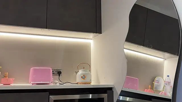 Snapshot of ArabicBarbie chatting on 09/14/25, 10:09 ArabicBarbie online show from 09/14/25, 10:09