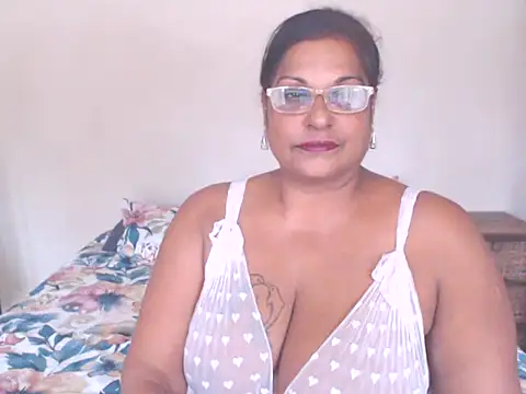 Snapshot of sexylax17 chatting on 10/14/25, 02:29 sexylax17 online show from 10/14/25, 02:29