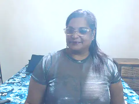 Snapshot of sexylax17 chatting on 10/21/25, 05:35 sexylax17 online show from 10/21/25, 05:35