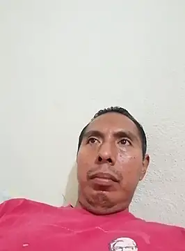 Snapshot of desnudo_Sexoxo chatting on 12/15/24, 12:29 desnudo Sexoxo online show from 12/15/24, 12:29