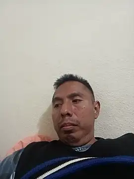 Snapshot of desnudo_Sexoxo chatting on 12/29/24, 02:38 desnudo Sexoxo online show from 12/29/24, 02:38