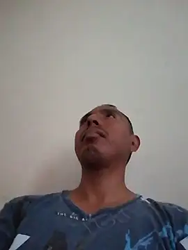 Snapshot of desnudo_Sexoxo chatting on 12/29/24, 07:22 desnudo Sexoxo online show from 12/29/24, 07:22