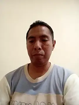 Snapshot of desnudo_Sexoxo chatting on 01/21/25, 08:43 desnudo Sexoxo online show from 01/21/25, 08:43