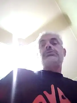 dammilano33 online show from 09/12/25, 10:32