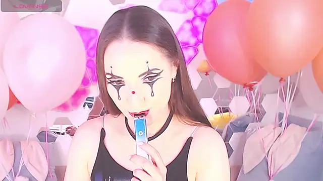 LexiKiss online show from 01/28/25, 09:41