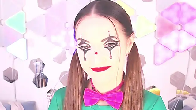 LexiKiss online show from 09/20/25, 04:57