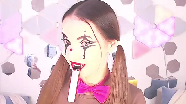 LexiKiss online show from 11/13/25, 11:25