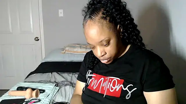 Sexymona1218 online show from 11/25/25, 05:51