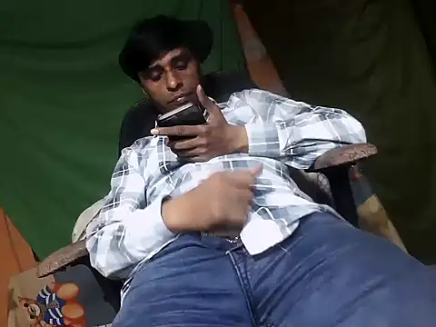 desiboy1101 online show from 11/10/25, 01:32