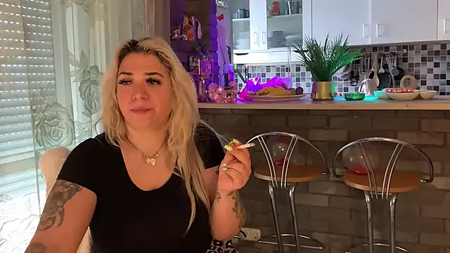 Monageil online show from 02/16/25, 11:05