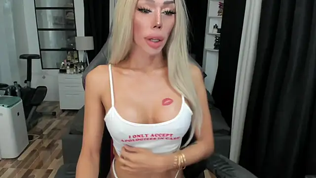 Forever MissCandace online show from 03/04/26, 04:07