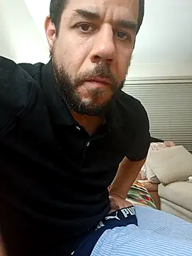 Snapshot of loozamangos chatting on 03/31/26, 06:36 loozamangos online show from 03/31/26, 06:36