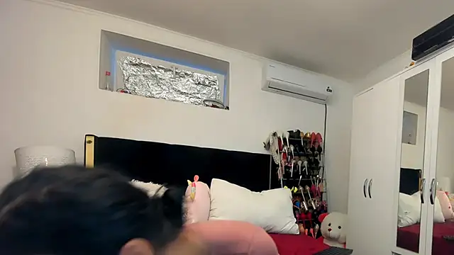 juliahayessxx online show from 05/29/26, 05:44