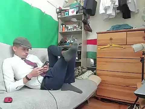 viraglaci18xh online show from 10/12/25, 01:21