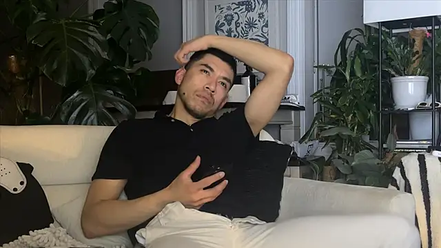 Snapshot of bestofdoseswirls chatting on 02/19/26, 03:35 bestofdoseswirls online show from 02/19/26, 03:35