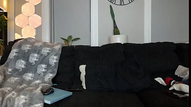 bestofdoseswirls online show from 03/12/26, 07:47